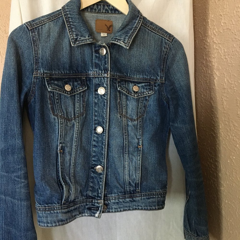 A & F Fitted denim jacket (great condition)